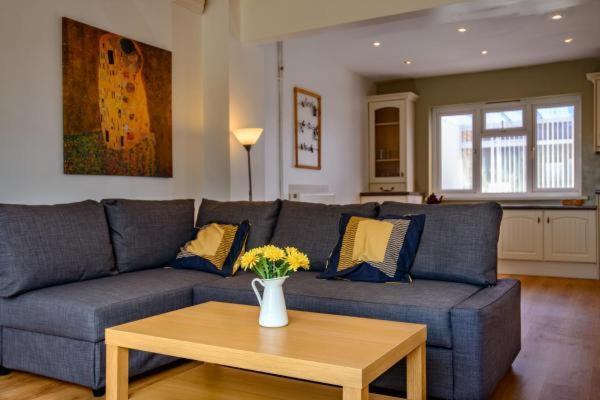 Carys Serviced Accommodation Swansea Eksteriør billede